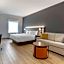 Comfort Inn & Suites Newark Liberty International Airport