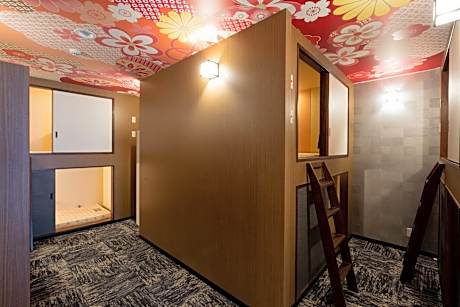 Capsule Room for Male with Shared Bathroom