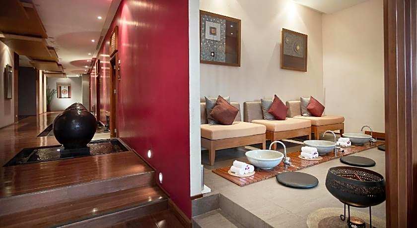 Grande Centre Point Ratchadamri Hotel And Residence