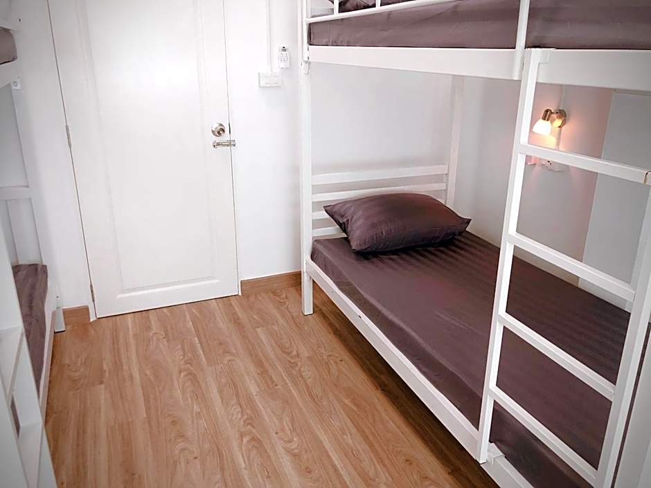 Room Story Hostel