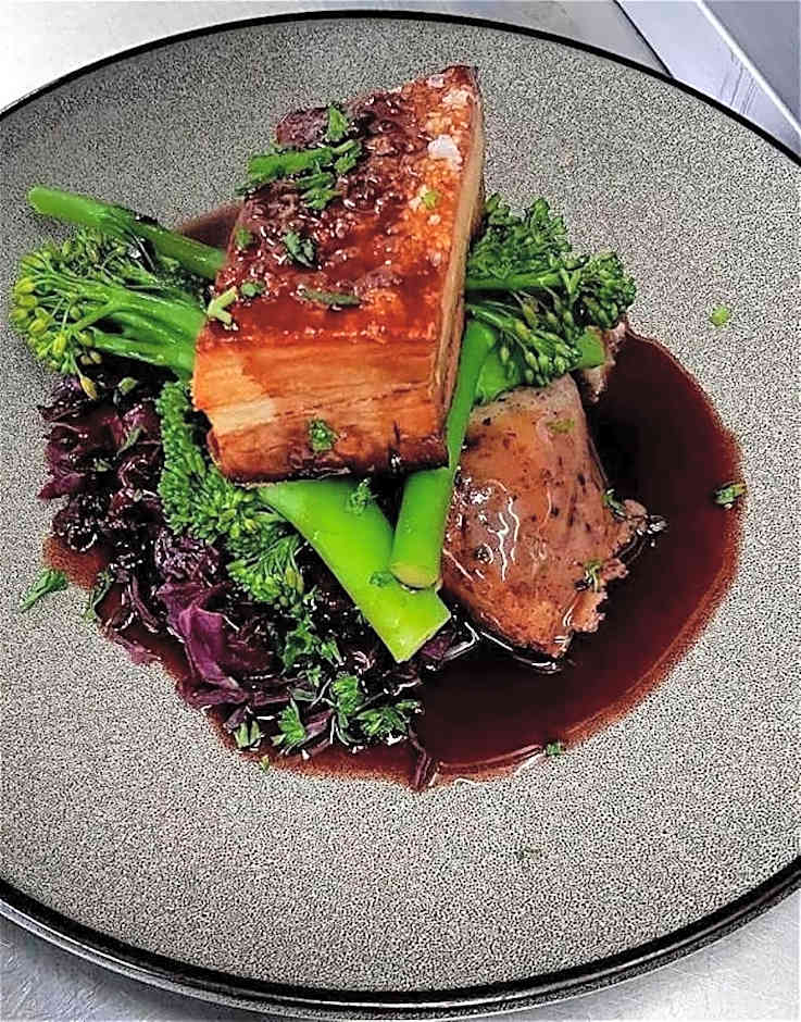 St. Davids Cross Hotel