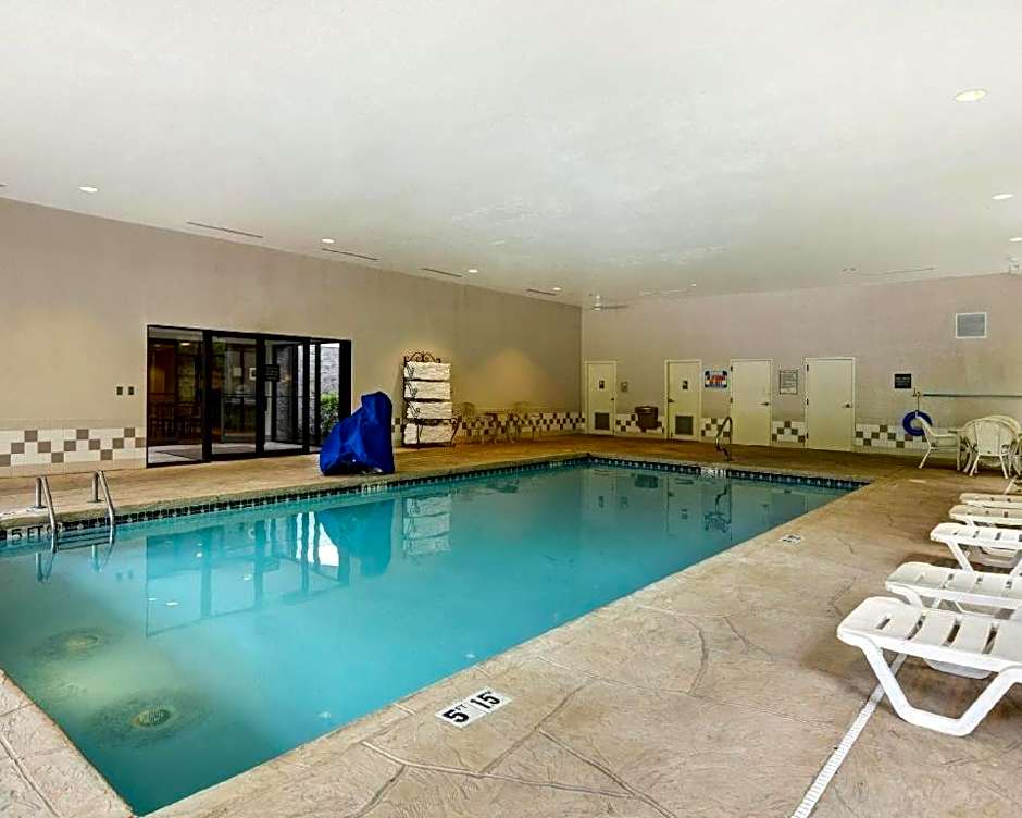 Comfort Inn & Suites Hot Springs Midtown