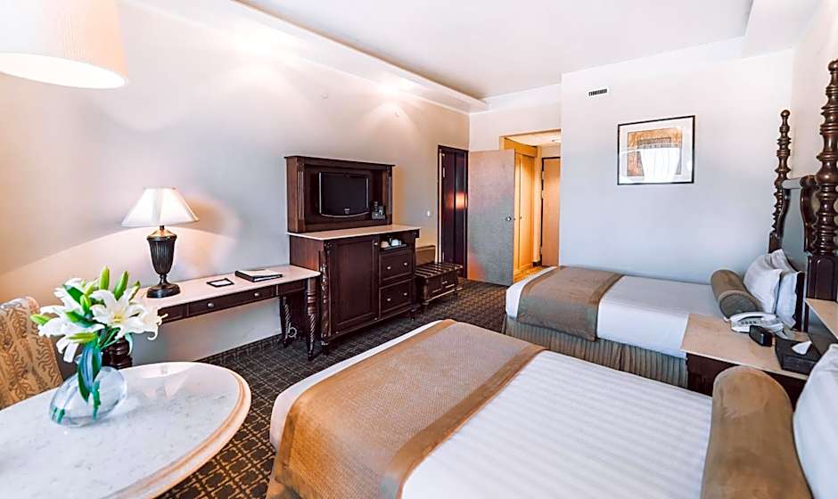 Chinggis Khaan Hotel