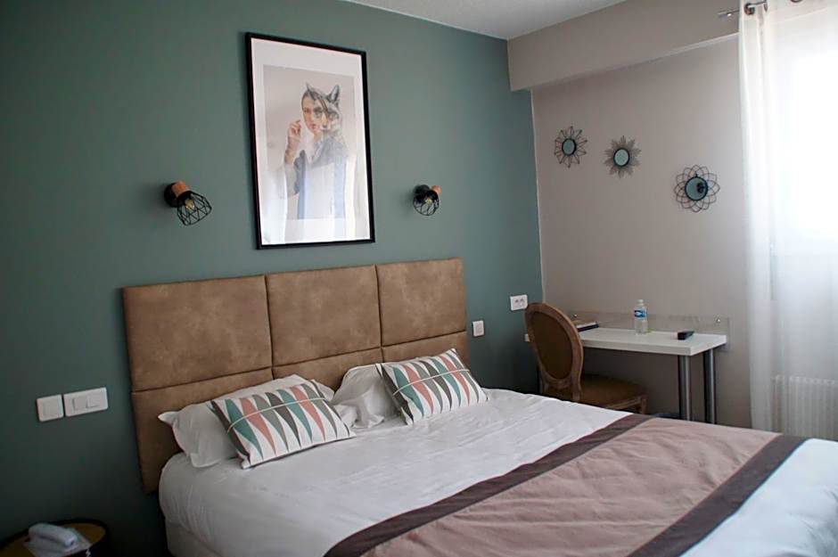 Logis Hôtel de la Bruyere