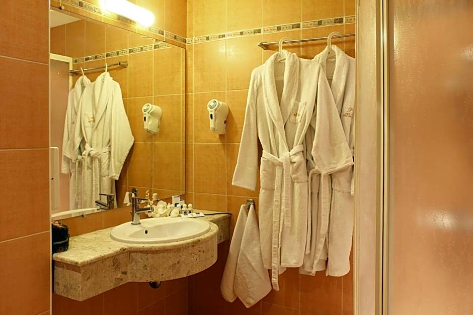 Hotel Premier - Veliko Tarnovo City Center, Panorama View