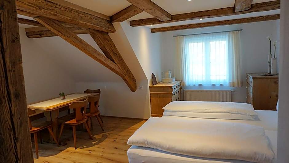 Waldrast Bed & Breakfast