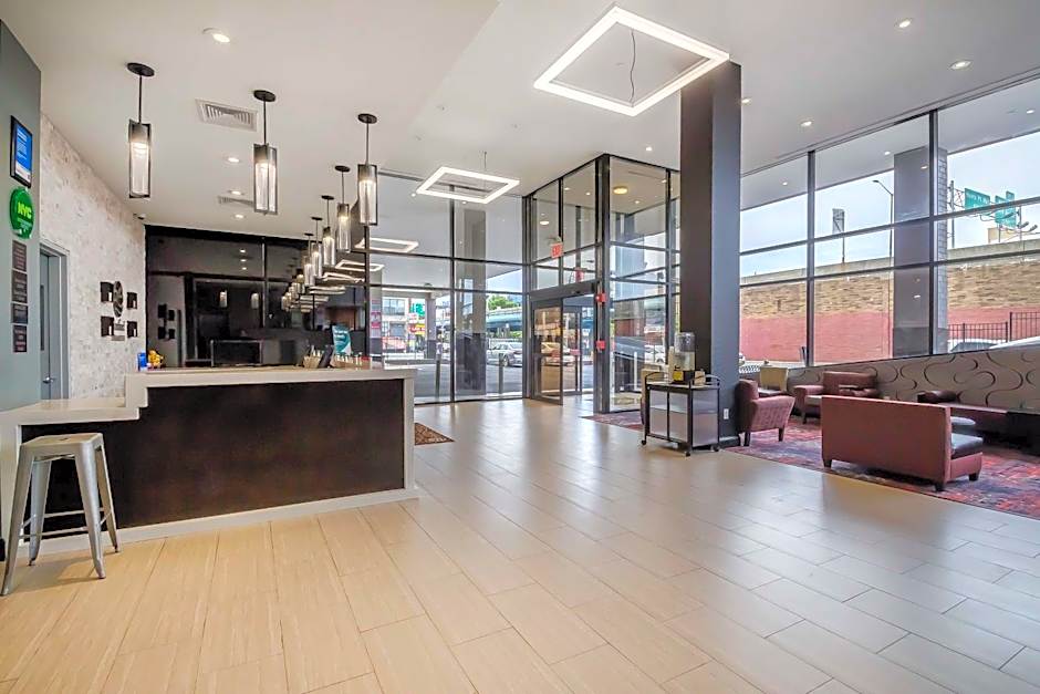 Comfort Inn & Suites near Stadium