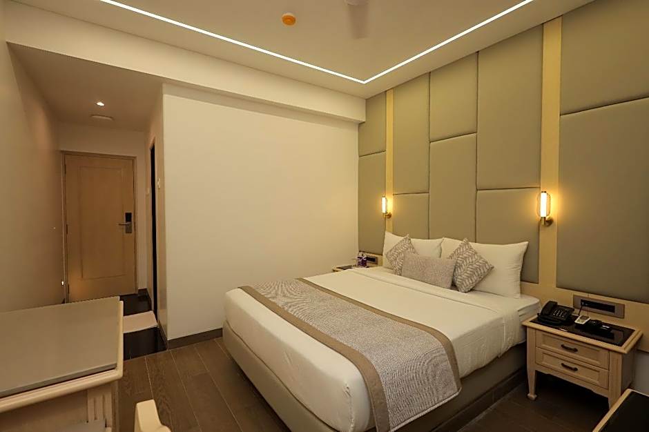 Hotel Sovereign, Daman