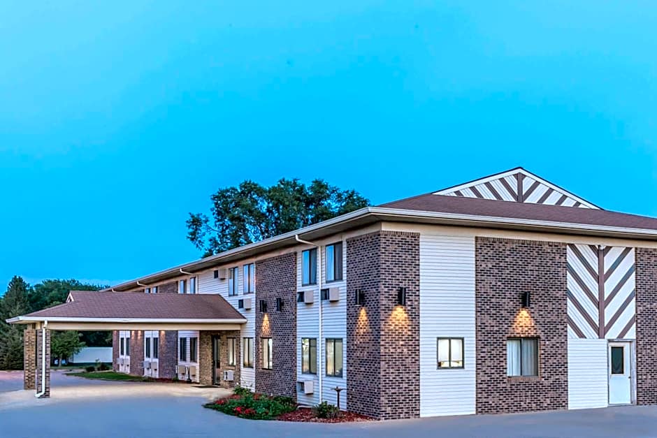 Super 8 by Wyndham Madison