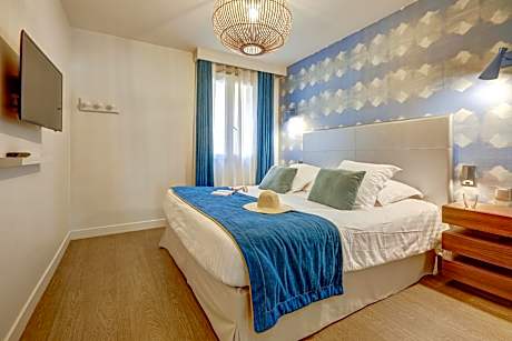 One-Bedroom Apartment with Terrace or Balcony (4 People) - Capitainerie Buildings