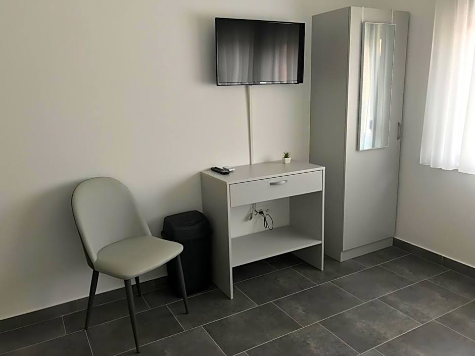 Filipovic rent a car & apartments