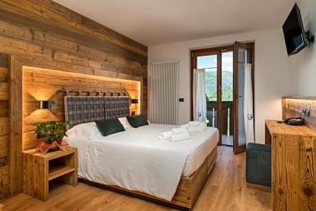 Superior Family Room