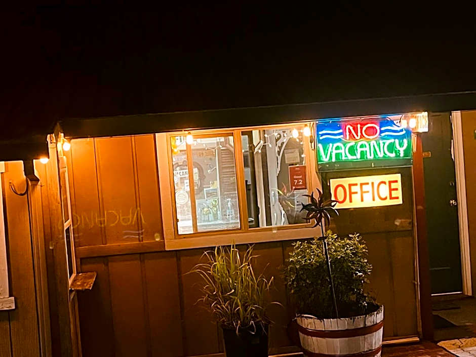 Jumping Frog Motel