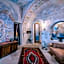Cappa Via Cave Hotel
