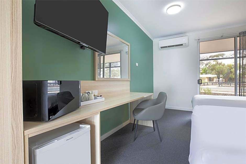 Nightcap at Roxby Downs