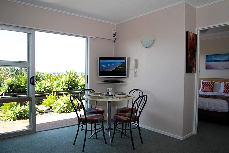 Cook's Lookout Motel