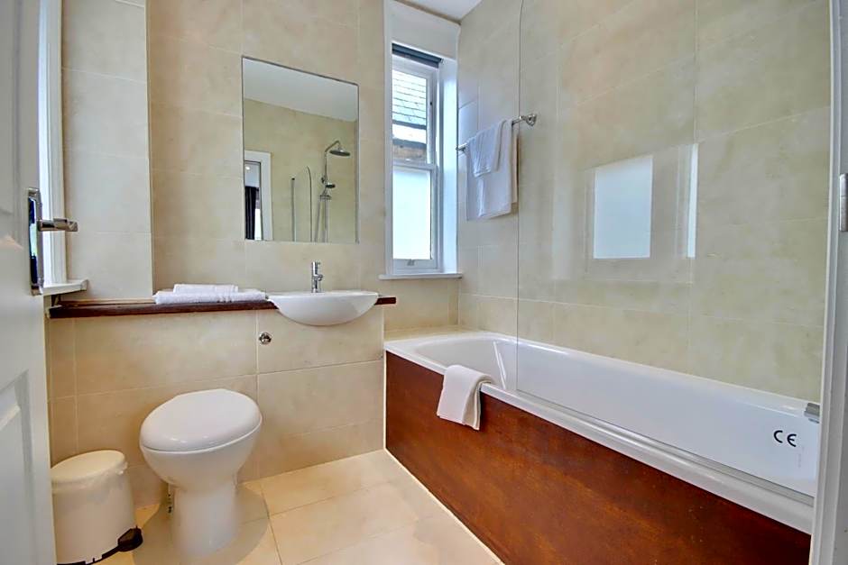 Orange Grove Hotel & Gardens