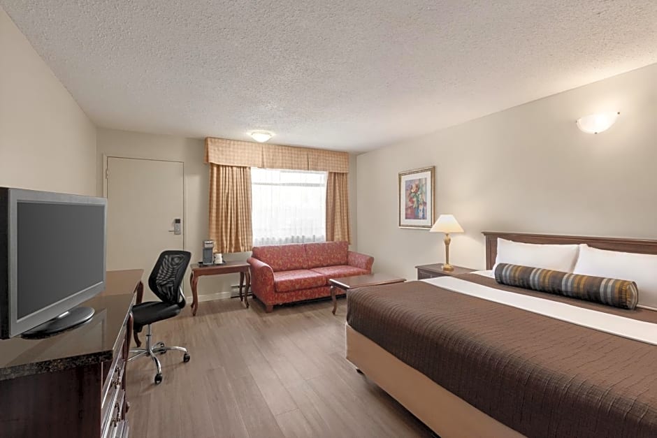 Travelodge by Wyndham Abbotsford Bakerview