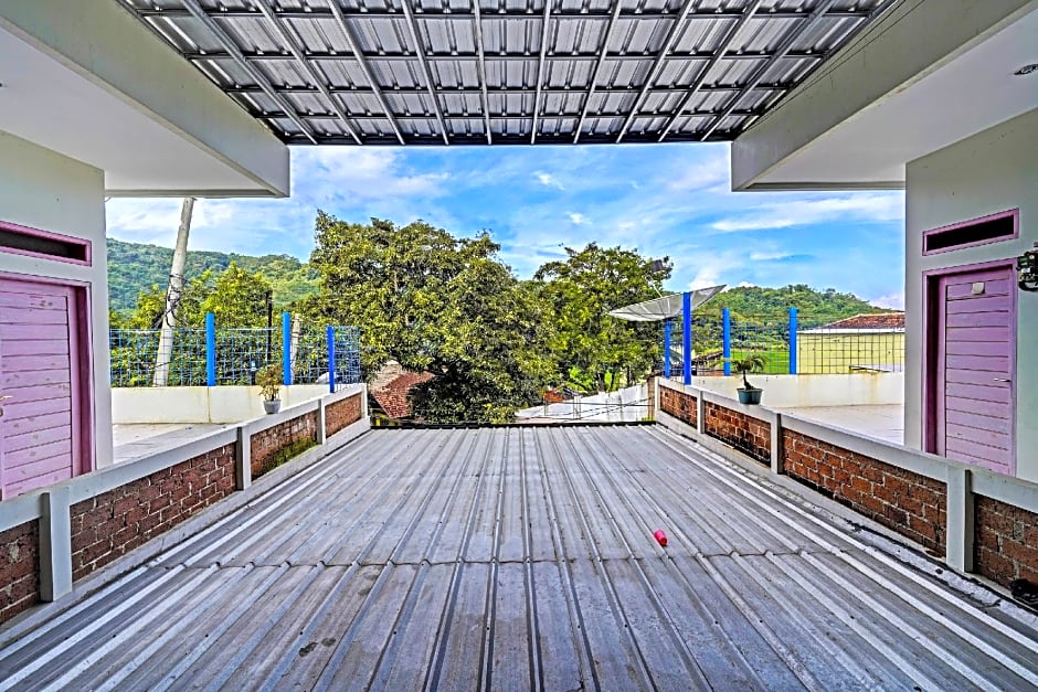 OYO 91329 Guest House Le-banon Syariah