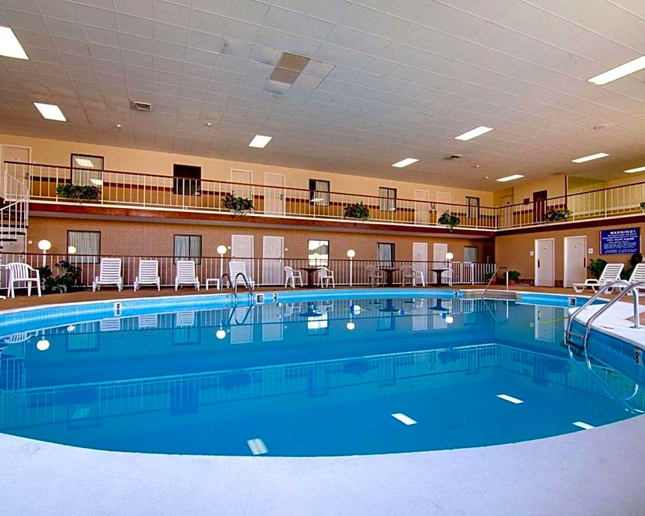 Rodeway Inn & Suites Emporia