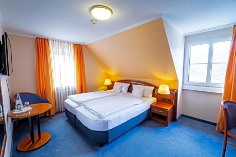Double Room (not refurbished)