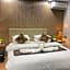 Himeyn Beach Inn