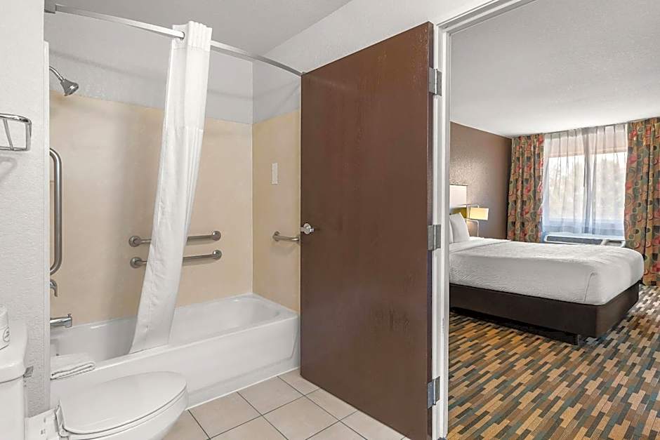 Quality Inn & Suites Denver International Airport