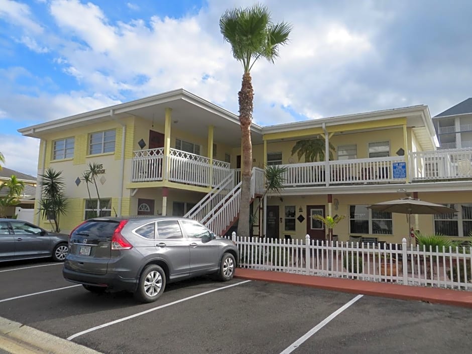 Silver Sands Motel