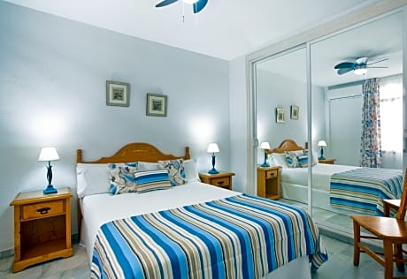 One-Bedroom Apartment (1-4 Adults)