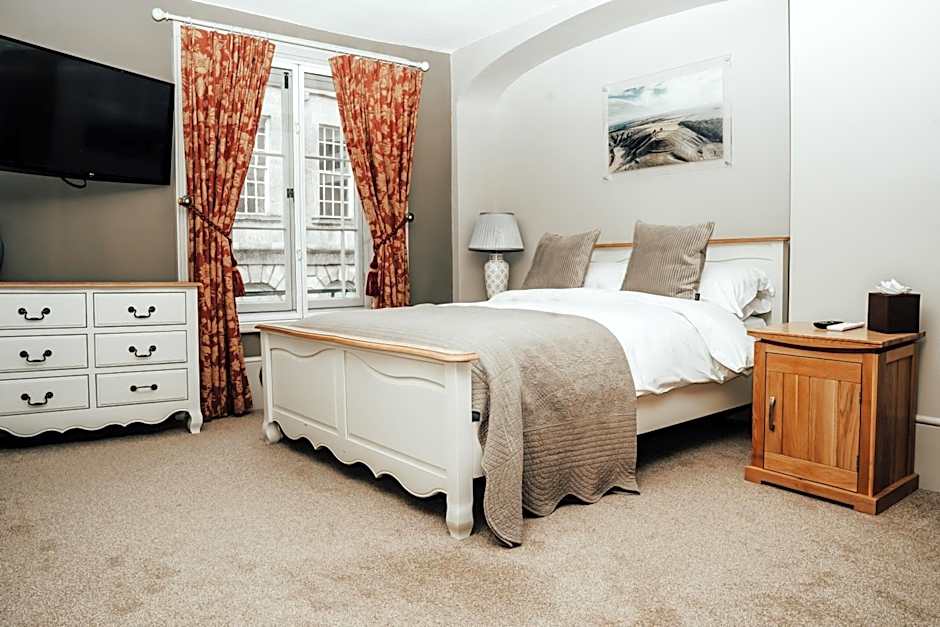 The Peppermill Town house Hotel & Restaurant