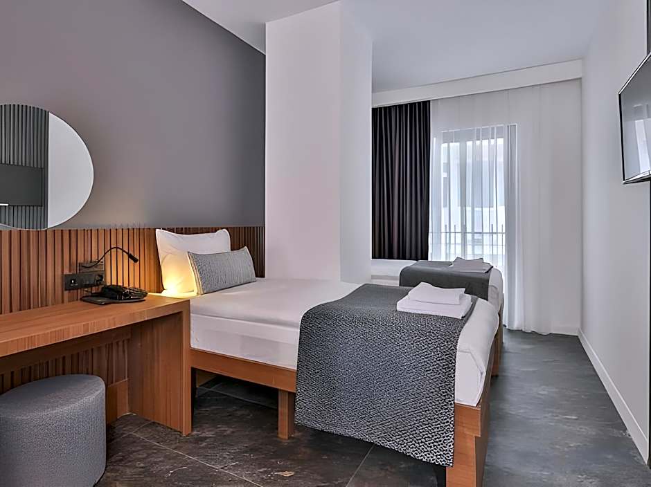 Wolf Of The City Hotel & Spa