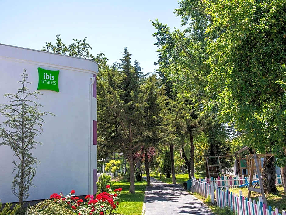 ibis Styles Venus
