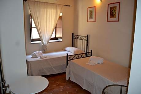 Two-Bedroom Apartment split level with Balcony