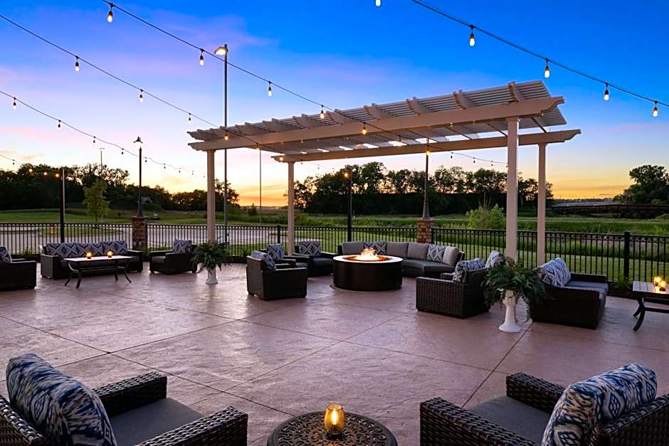 Courtyard by Marriott Omaha Bellevue at Beardmore Event Center