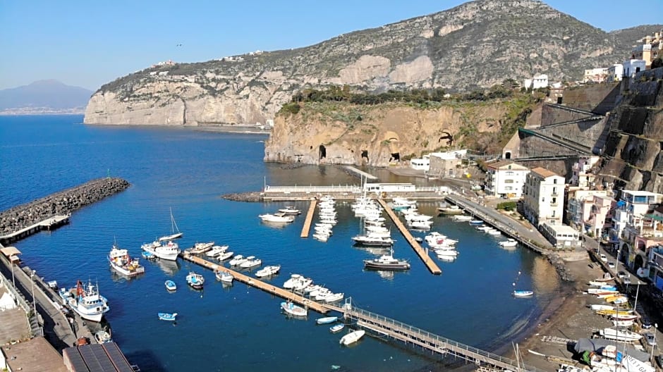 Baia Della Serenita – Piano di Sorrento, CO