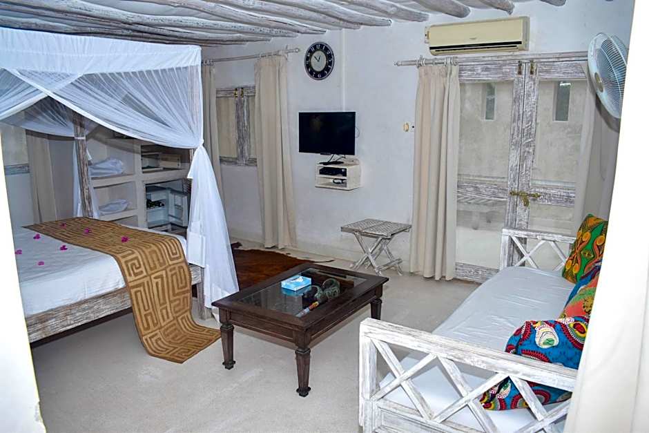The Villa Luxury Suites Hotel