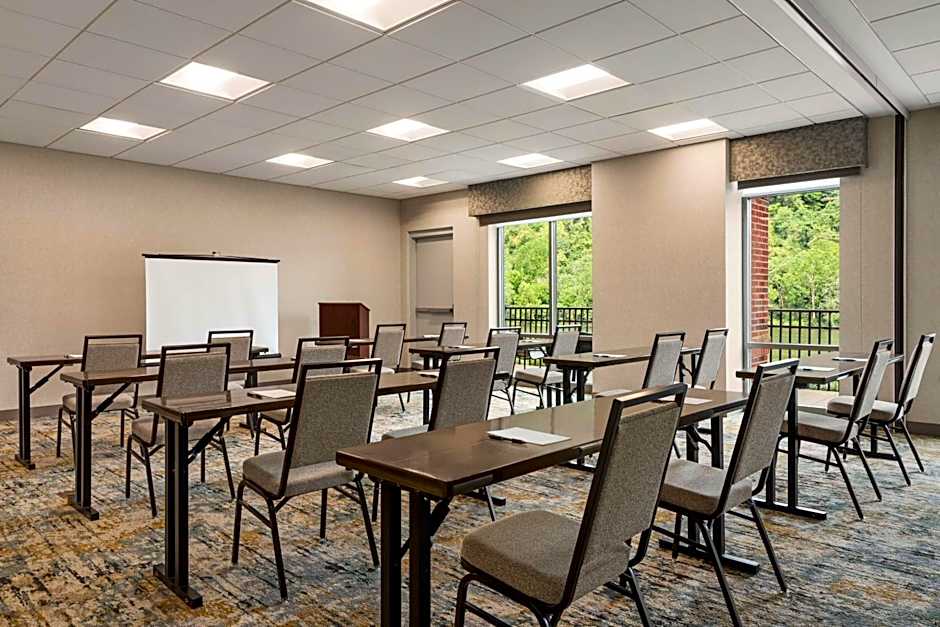 Hampton Inn By Hilton & Suites Pittsburgh/Waterfront-West Homestead