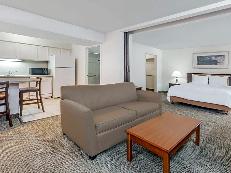 Hawthorn Extended Stay by Wyndham Dallas