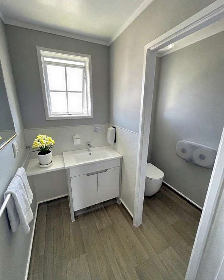 Boundary Court Motor Inn