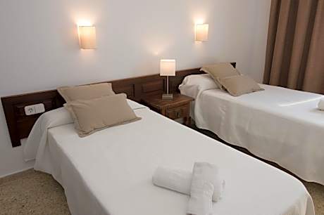 One-Bedroom Apartment with Balcony