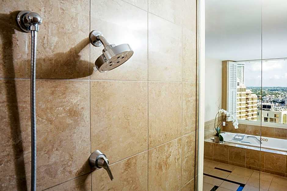 Loews New Orleans Hotel