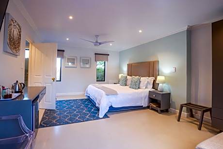 Luxury King Room