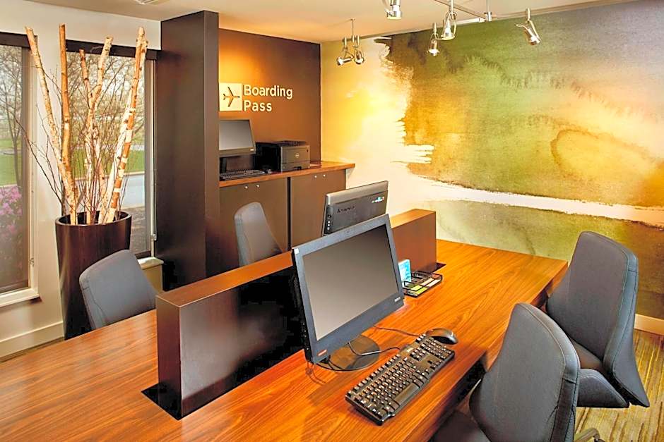 Courtyard by Marriott Lansing