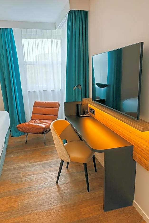 Campanile Reims Centre - Cathedrale