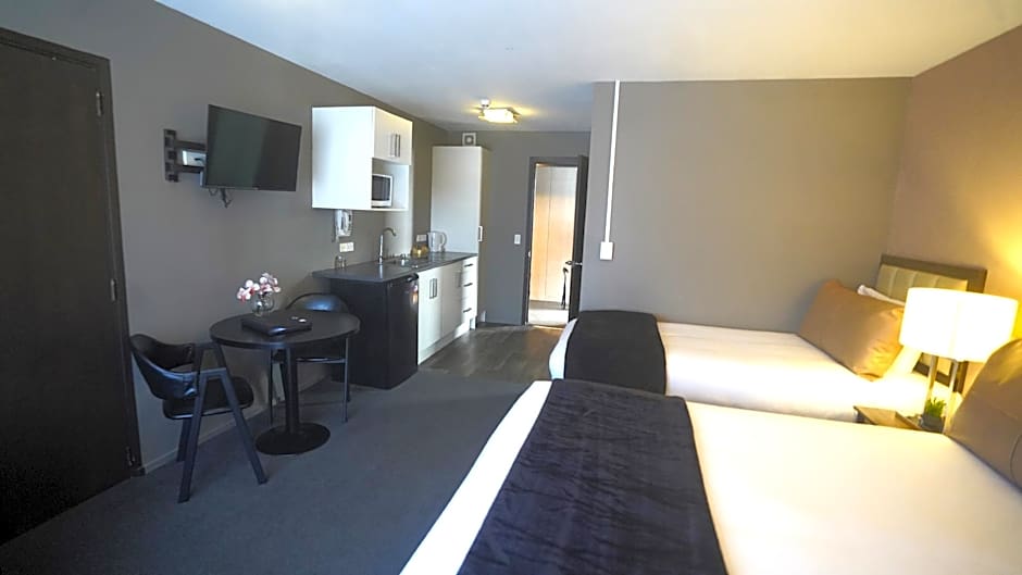 136 On Bealey Motel