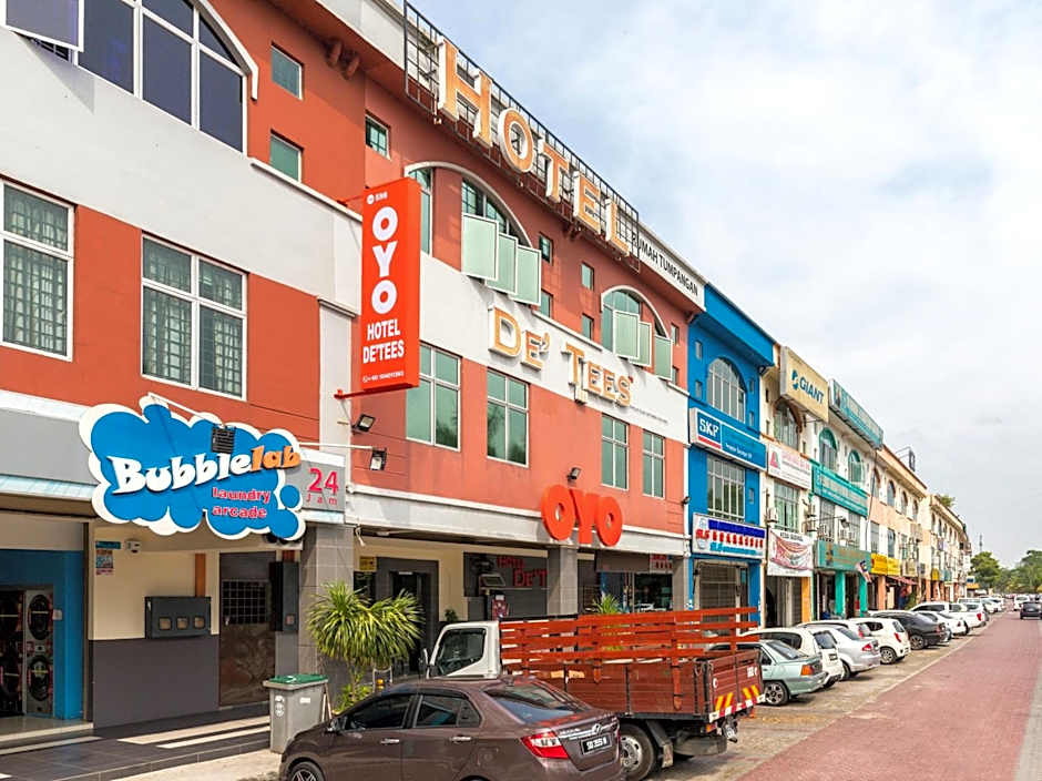 Hotel De' Tees, Masai Utama