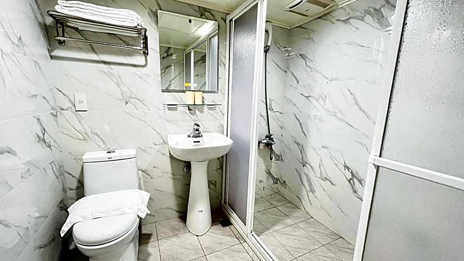 Sin Fu Business Hotel