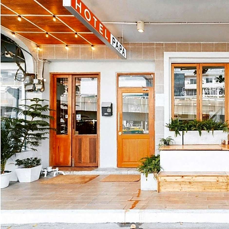 Hotel Papa Bangkok Siriraj