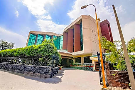 Hibis Hotel Devi Grand - Katra