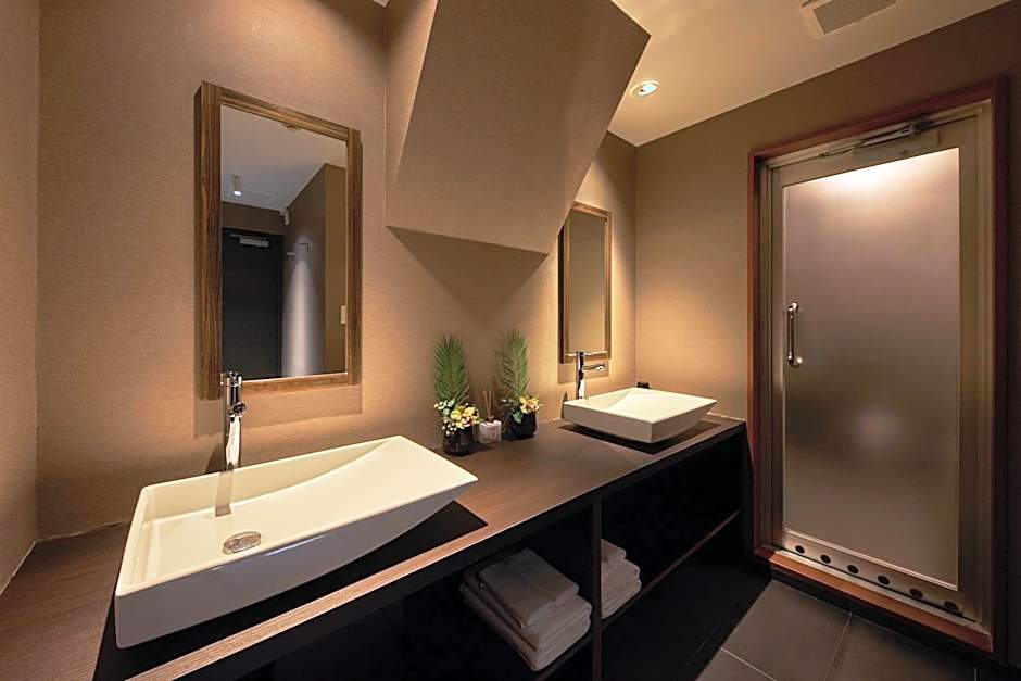 SAKE Kura Hotel 川崎宿